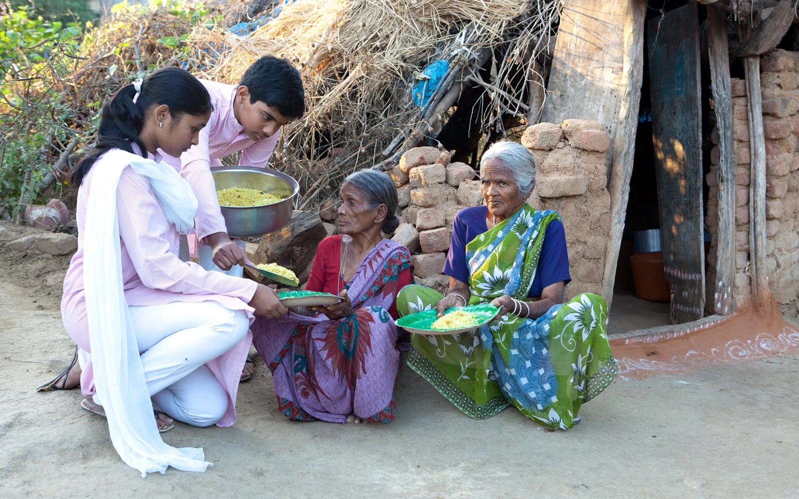 School leadership receiving prestigious education award at Abhyasa School
