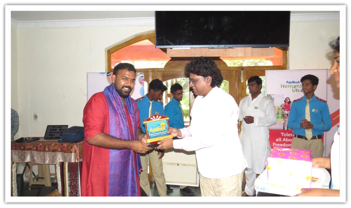 Tharun Bhascker Dhaassyam Visits Abhyasa